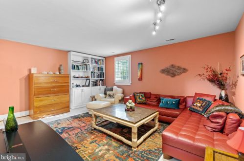 513 Princess St, Alexandria VA 22314-2332 exterior