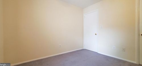 905 1st St, Rockville MD 20850-1444 exterior