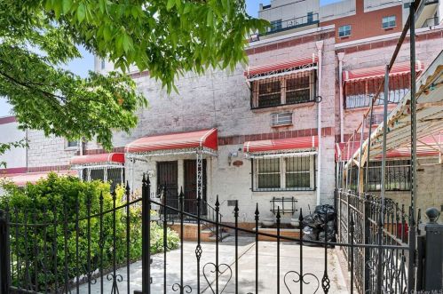 1367 Intervale Ave, Bronx, NY 10459-1538