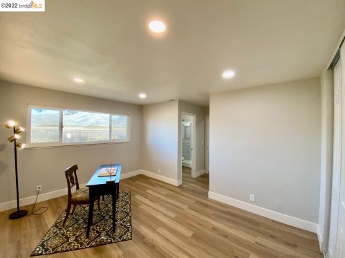 1834 Elkwood Dr, Concord CA  94519-1122 exterior