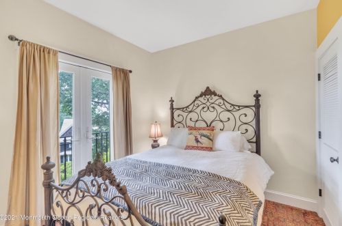 50 Hooper Ave, Atlantic Highlands NJ  07716-1537 exterior