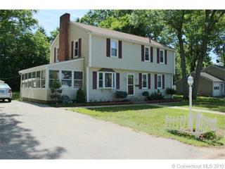 72 Francis St, Killingly, CT 06239-1611