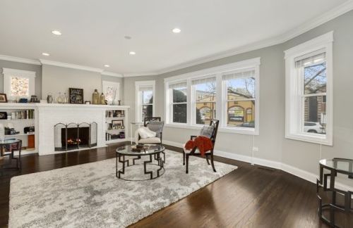 5845 Addison St, Chicago, IL 60634-4359