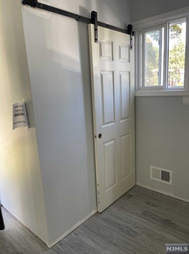 323 Crestview Pl, Teaneck NJ 07666-3204 exterior