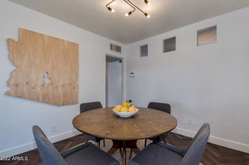 2608 10 St, Phoenix AZ 85085-7781 exterior