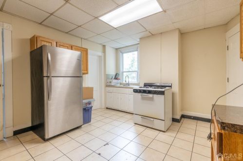 138 Hamilton St, New Brunswick NJ 08901-1806 exterior