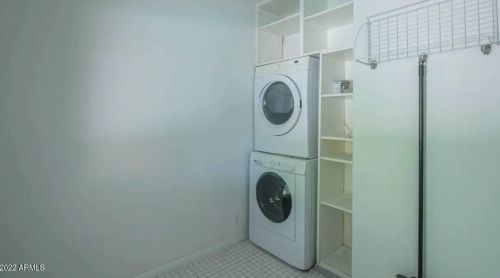 2805 13th Ave, Phoenix AZ 85007-4138 exterior