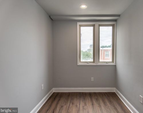 2037 Lawrence St, Philadelphia PA 19120-1828 exterior