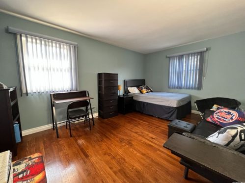 14 Arrowood Ln, Huntington Station NY 11747-1544 exterior