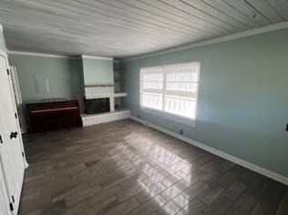 12109 Cleveland Ave, Milwaukee WI 53227-2909 exterior