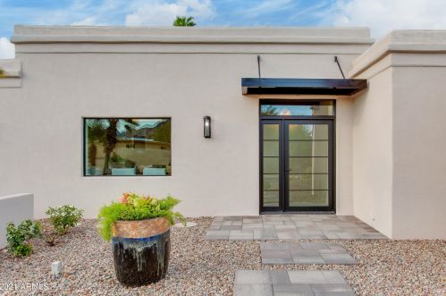 9919 47th Pl, Phoenix AZ  85028-4242 exterior