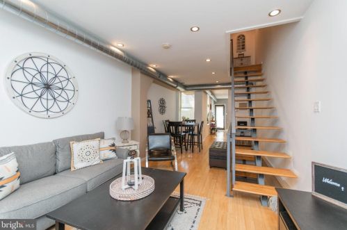 2504 Hagert St, Philadelphia, PA 19132-4231