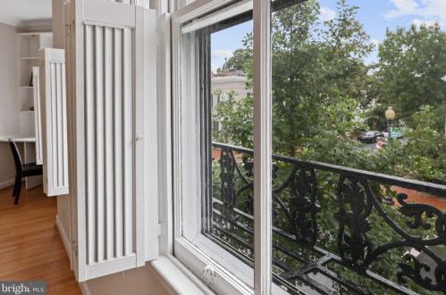 2731 Dumbarton St, Washington DC 20007-3336 exterior