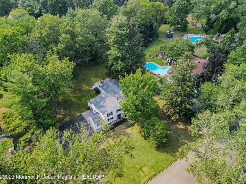 56 Normandy Ct, Middletown NJ 07748-3221 exterior