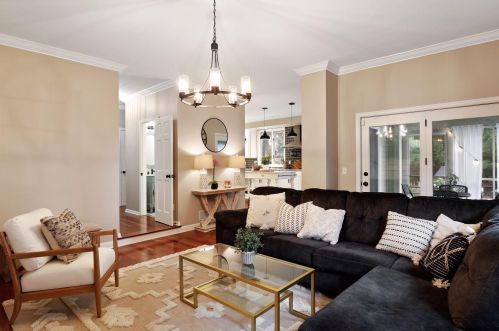 8932 Hunters Trl, Saint Paul MN  55125-9182 exterior