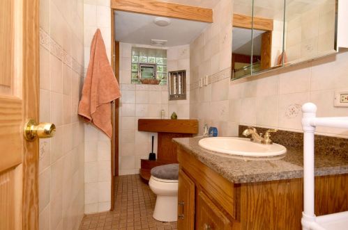 4536 Nottingham Ave, Chicago IL 60656-3825 exterior