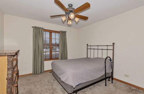 661 Pr Rdg Dr, Bull Valley IL 60098-4189 exterior