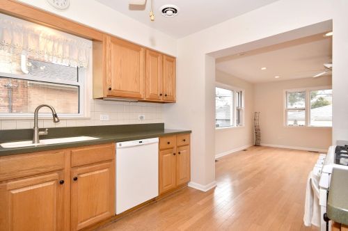 1708 75 Ave, Chicago IL 60707-1423 exterior