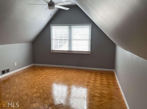 2961 Hardman Ct, Atlanta GA  30305-3424 exterior