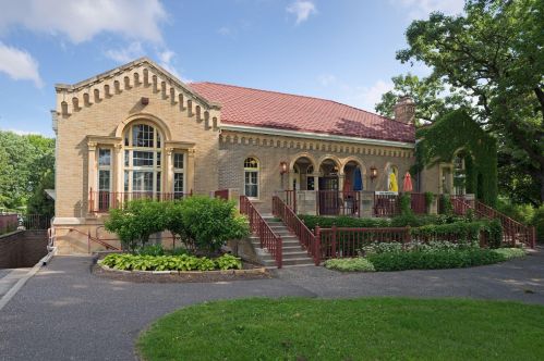 1800 Graham Ave, Saint Paul MN 55116-3289 exterior