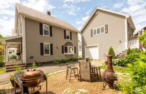 6 6th St, Ipswich, MA 01938-2129