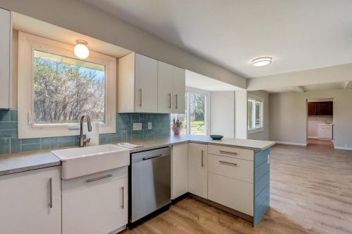 4870 82, Milwaukee WI 53220-4219 exterior