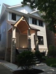 1936 Grace St, Chicago, IL 60613-5185