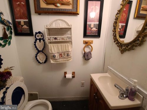 411 Morris Ave, Trenton NJ 08611-3665 exterior