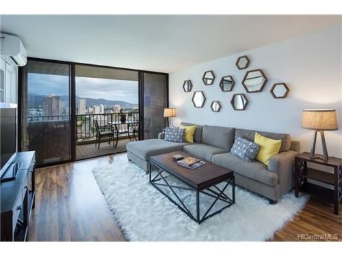 990 Ala Nanala St, Honolulu HI  96818-2967 exterior