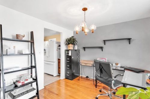 405 Mower Dr, Pittsburgh PA 15239-1710 exterior