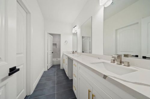 8610 Cross Country Dr, Humble TX 77346-6115 exterior