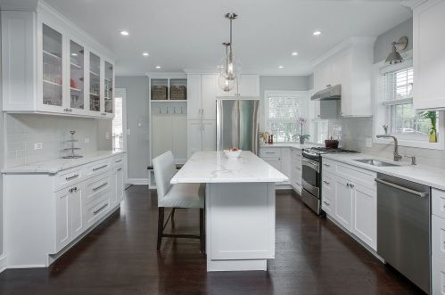 860 Linden Ave, Elmhurst IL 60126-5312 exterior