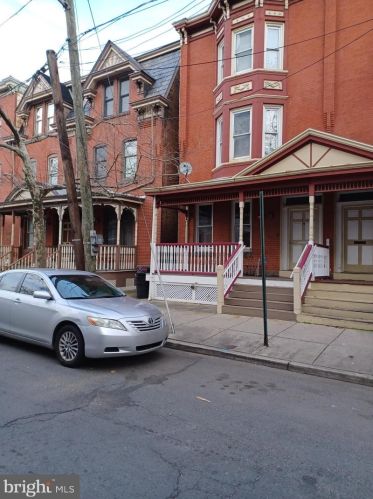 18 Carroll St, Trenton, NJ 08609-1036