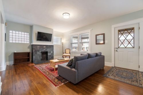 1611 Chislett St, Pittsburgh PA  15206-1312 exterior