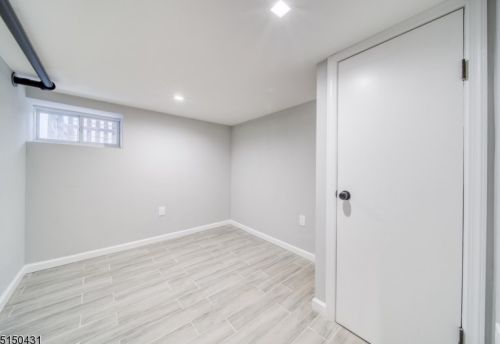 72 Hughes St, Maplewood NJ  07040-3304 exterior