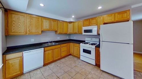 29 2nd St, North Andover, MA 01845-3601