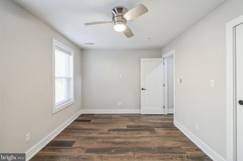 220 Fountain St, Philadelphia PA  19128-4508 exterior