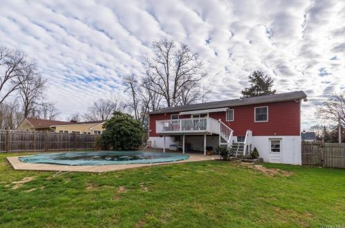 506 Vassar Rd, Poughkeepsie NY 12603-5733 exterior