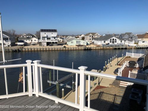 820 Bowline Dr, Lacey NJ  08731-3006 exterior