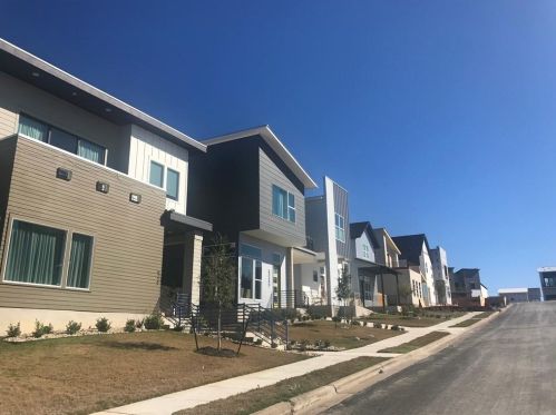 5344 Agatha Cir, Austin TX 78724-6220 exterior