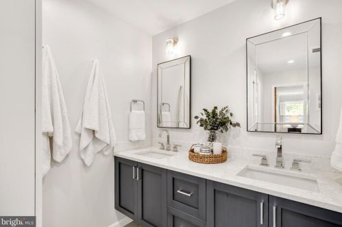 10905 Wickshire Way, Rockville MD 20852-3223 exterior