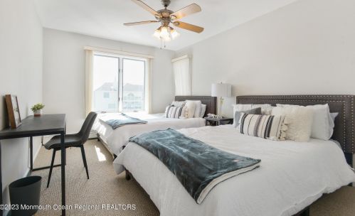 829 Spar Dr, Lacey NJ 08731-3028 exterior