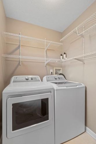 217 Mnr Vw Dr, Manor PA 15665-9731 exterior