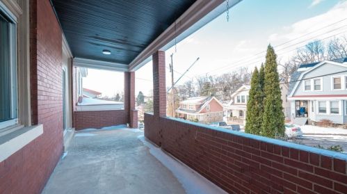 1139 Pemberton St, Pittsburgh, PA 15212-1947