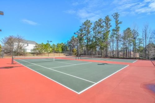 2746 Dayview Ln, Atlanta GA 30331-9513 exterior