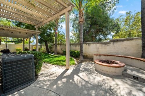 45297 Camino Monzon, Temecula CA 92592-1300 exterior