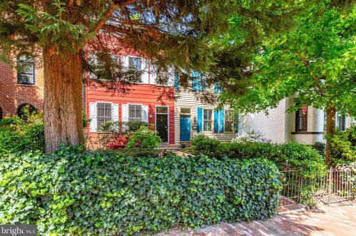 520 8th St, Washington, DC 20003-2834