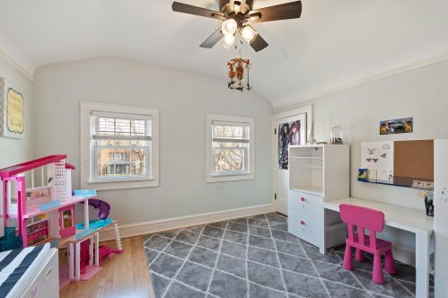 2119 Marion St, Milwaukee WI  53211-2007 exterior