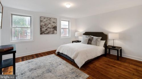 335 Manton St, Philadelphia PA 19146-3811 exterior