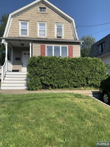 85 Shore Ave, Dumont, NJ 07628-2332